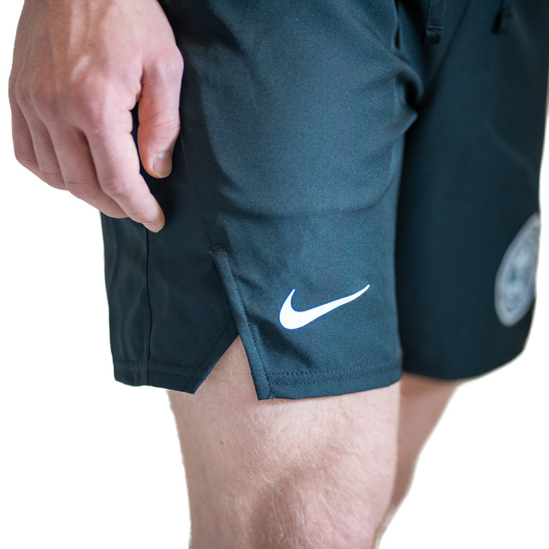 Load image into Gallery viewer, Nike 7&quot; Victory Short
